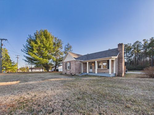 469 Confederate Blvd, Appomattox, VA, 24522-9242 | Card Image