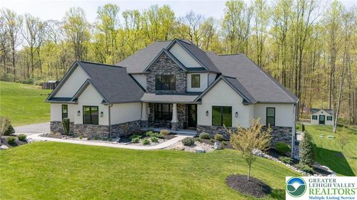 233 European Dr, Ruscombmanor Twp., PA, 19522-9085 | Card Image
