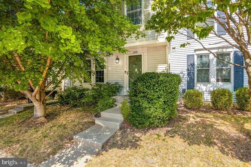 1226 Quaker Ridge Dr, ARNOLD, MD, 21012-2627 | Card Image