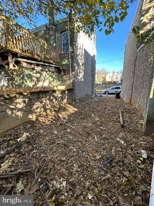 1528 S Lecount St, PHILADELPHIA, PA, 19146 | Card Image