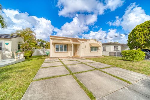 3930 Sw 68th Ave, Miami, FL, 33155-3713 | Card Image
