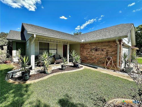 120 Andover St, Victoria, TX, 77904-3010 | Card Image