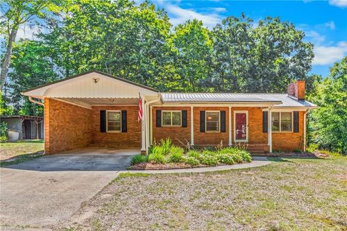 2058 Pleasant View Church Rd, Danbury, NC, 27016-7715 | Card Image