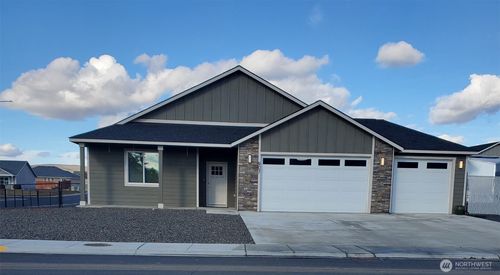 907 5th Ave Ne, Ephrata, WA, 98823-2304 | Card Image