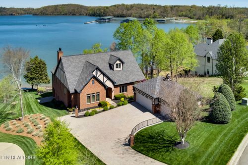 18128 Lighthouse Pointe Dr, Lenoir City, TN, 37772-4983 | Card Image