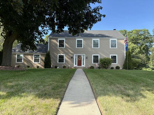 18400 Chevy Chase St, Brookfield, WI, 53045-4971 | Card Image