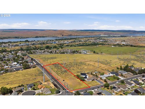 311 Pine Tree Ave, Umatilla, OR, 97882 | Card Image
