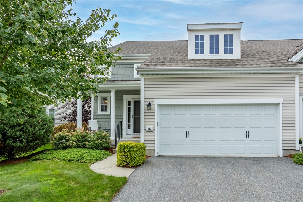 Greenside Ln, Acton, MA 01720