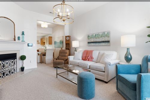 3065 Summit Ln, FULTONDALE, AL, 35068-6015 | Card Image