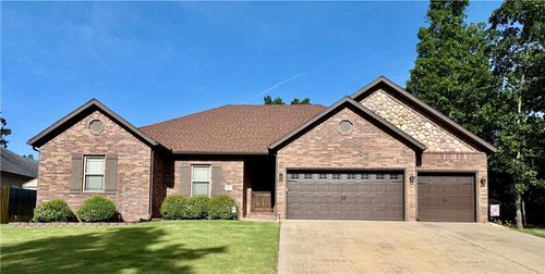 64 Wandsworth Dr, Bella Vista, AR, 72715-3039 | Card Image