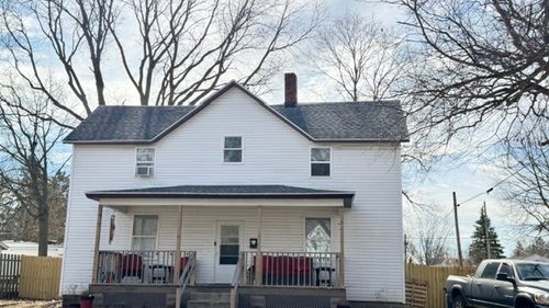 209 Stewart St, Rossville, IL, 60963-1231 | Card Image