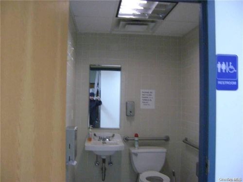 92 Liberty Ave, Ozone Park, NY, 11417 | Card Image