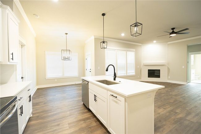 1 S Kinver Ln, House other with 3 bedrooms, 2 bathrooms and null parking in Bella Vista AR | Image 7