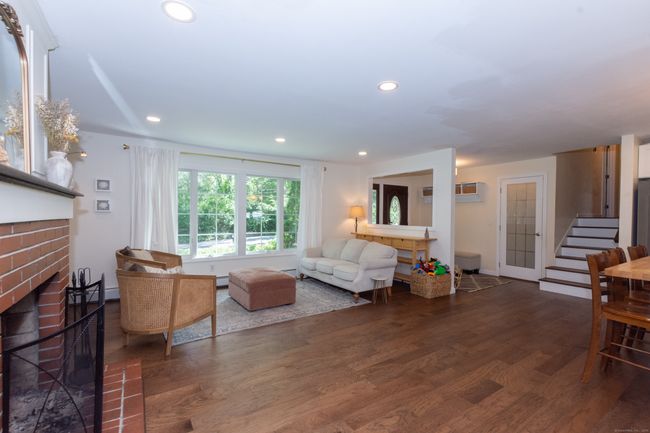 34 Taft St, House other with 3 bedrooms, 2 bathrooms and 6 parking in Killingly CT | Image 8