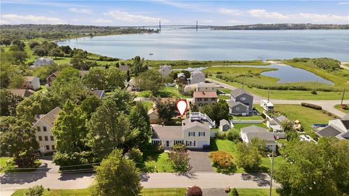 54 Canton Ave, Portsmouth, RI, 02871-5508 | Card Image