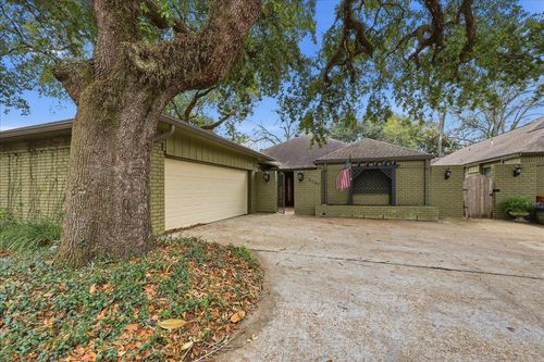 5835 Calder Ave, Beaumont, TX, 77706-6206 | Card Image