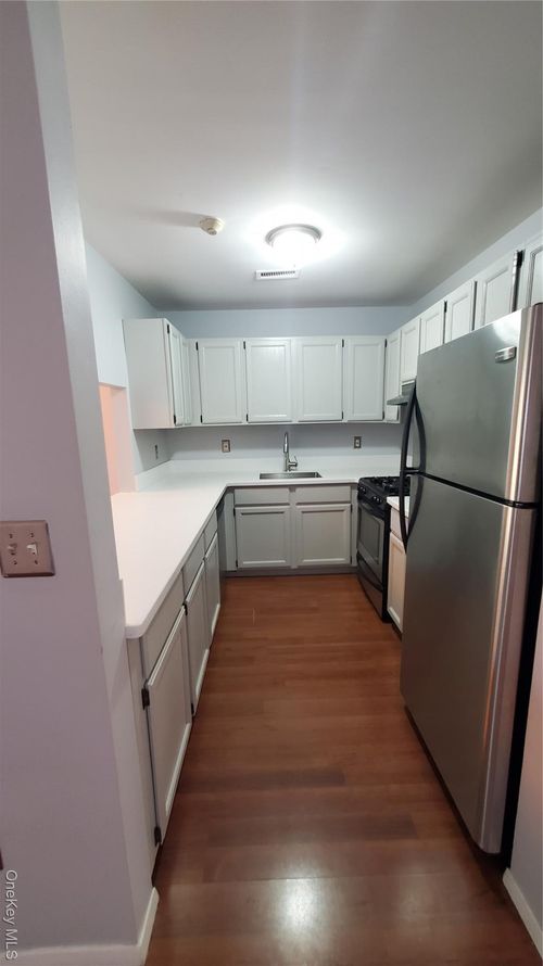 1404 Sara Cir, Port Jefferson Station, NY, 11776-2750 | Card Image