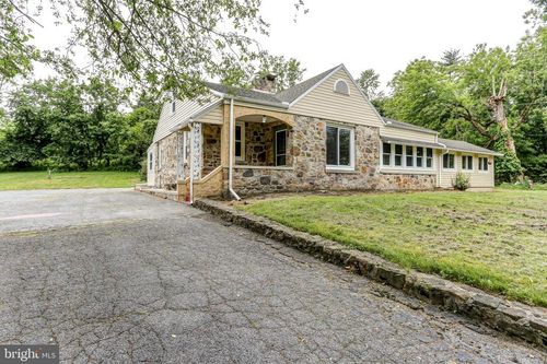 1140 Oyster Mill Rd, CAMP HILL, PA, 17011-1003 | Card Image