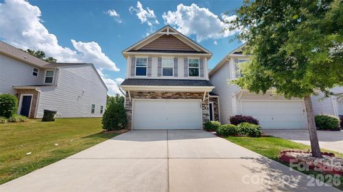 447 Tayberry Ln, Fort Mill, SC, 29715-6711 | Card Image
