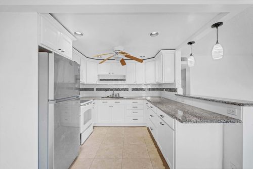 2049 Hythe C, Boca Raton, FL, 33434-4644 | Card Image