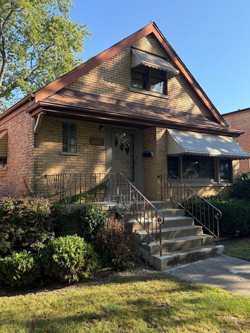 4232 W 109th St, Oak Lawn, IL, 60453-5356 | Card Image