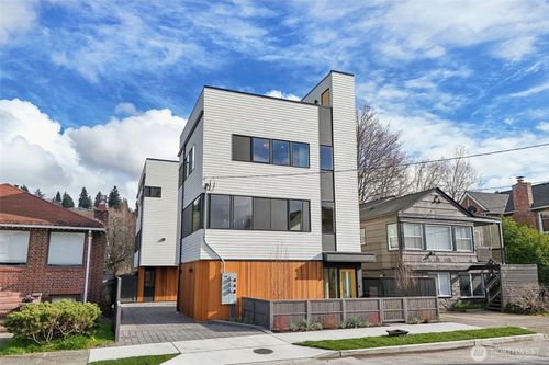 2628 58th Ave Sw, Seattle, WA, 98116-2228 | Card Image
