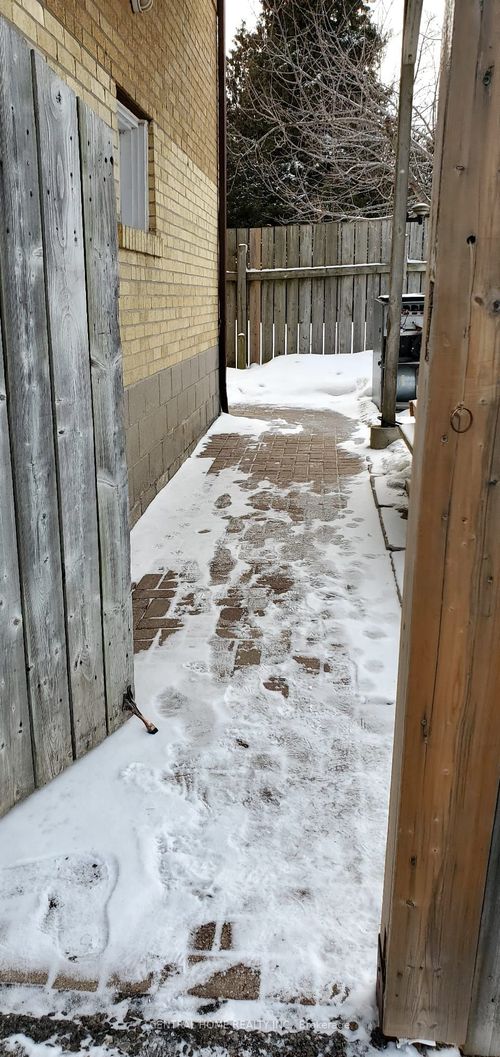 210 Jacey Anne Dr, Richmond Hill, ON, L4C4N5 | Card Image