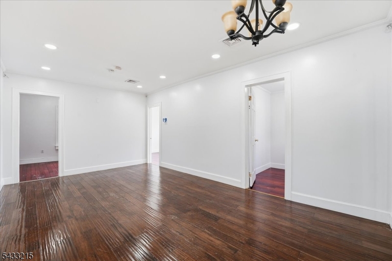 Residential Lease in Middlesex Boro 4