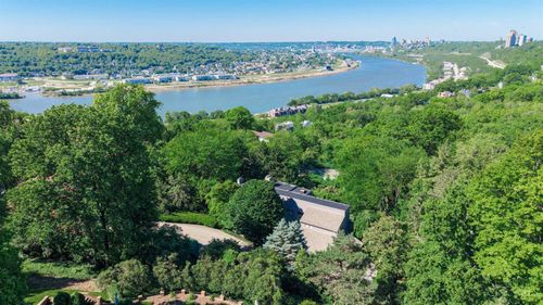 20 Grandin Ln, Cincinnati, OH, 45208 | Card Image