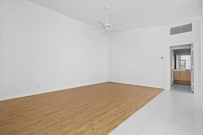 7747 Se Spicewood Cir, Home with 2 bedrooms, 2 bathrooms and null parking in Hobe Sound FL | Image 10