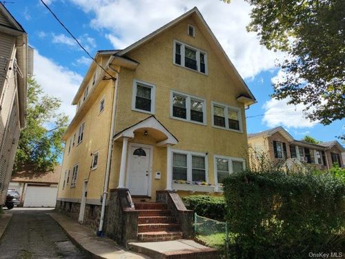 525 S 11th Ave, Mount Vernon, NY, 10550-4307 | Card Image