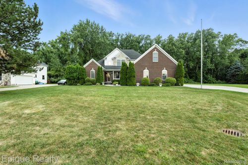 3656 River Rd, East China, MI, 48054-2228 | Card Image