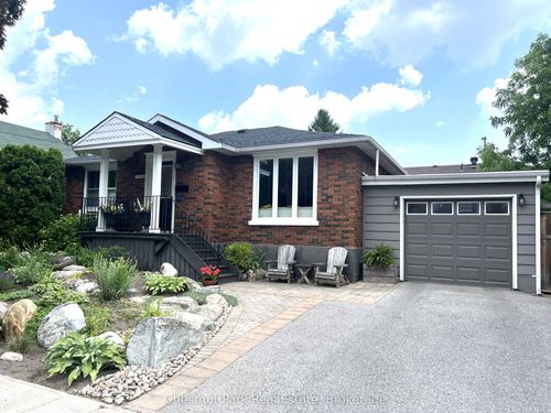 249 Pine St, Collingwood, ON, L9Y2P3 | Card Image