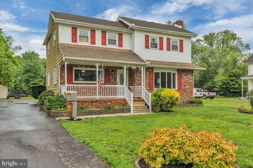 324 W Clayton Ave, Clayton, NJ, 08312-1702 | Card Image
