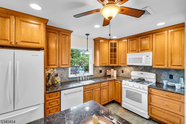 8 Delmar Ave, House other with 2 bedrooms, 1 bathrooms and null parking in Cresskill NJ | Image 13