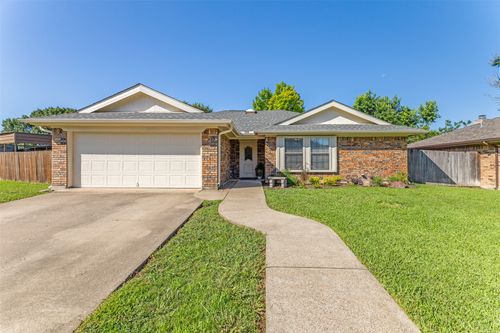 348 La Quinta Cir N, Keller, TX, 76248-4937 | Card Image