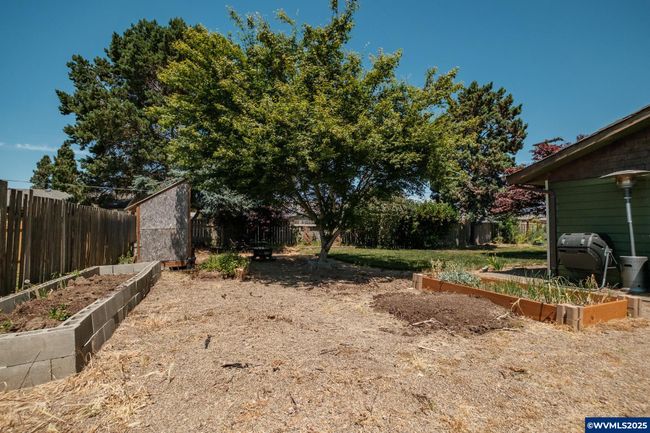 409 28 Th Ave Se, House other with 3 bedrooms, 2 bathrooms and null parking in Albany OR | Image 48
