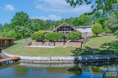 24422 Strand Dr, Albemarle, NC, 28001-7600 | Card Image