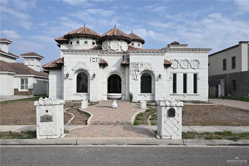 1105 Travis St, Mission, TX, 78572 | Card Image