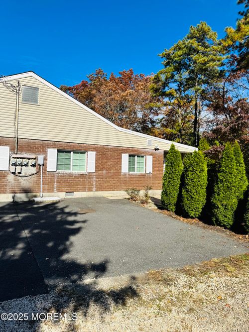 d-12 Willow St, Toms River, NJ, 08757 | Card Image