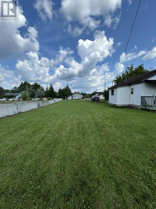 133 Burns St, Atikokan, ON, P0T1C0 | Card Image