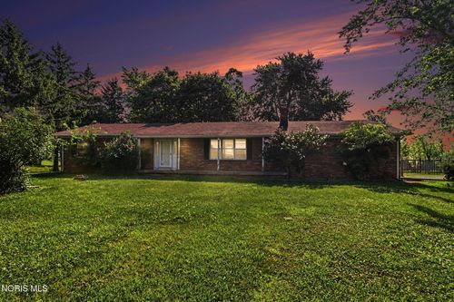210 N Curtice Road, Oregon, OH, 43616 | Card Image