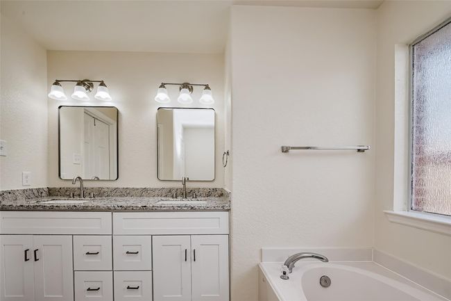 9622 Sugarblossom Ln, House other with 4 bedrooms, 2 bathrooms and 2 parking in Sugar Land TX | Image 17