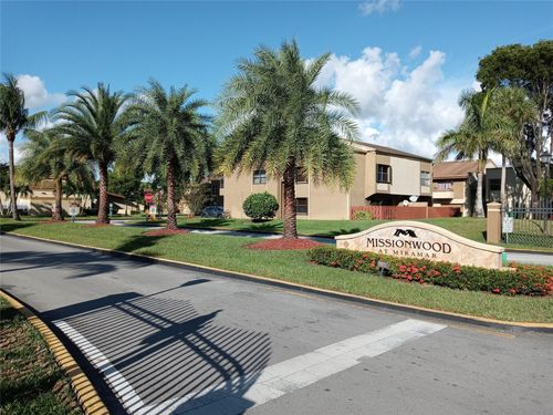 48-d-2944 E Missionwood Ln, Miramar, FL, 33025-2905 | Card Image