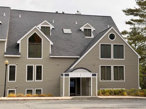 i22-8H Trailside Village Way, West Dover, VT, 05356-8880 | Card Image