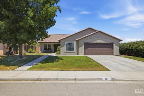 602 Lazy River Lane, Bakersfield, CA, 93307 | Card Image