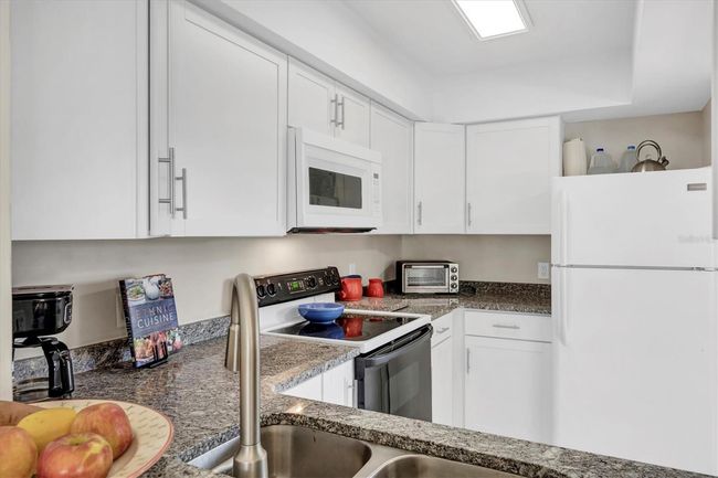 1060 - 1060 Cockrill St, House other with 2 bedrooms, 2 bathrooms and null parking in VENICE FL | Image 13