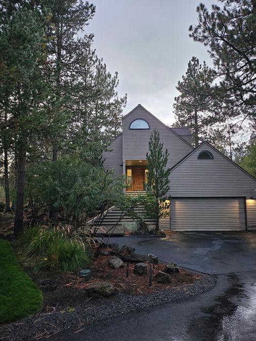 17915 Foursome Ln, Sunriver, OR, 97707 | Card Image