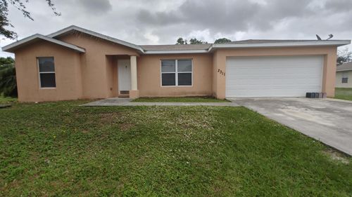 2311 Se Charleston Dr, Port Saint Lucie, FL, 34952-7007 | Card Image