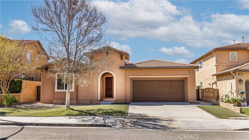 19122 Graham Ln, Saugus, CA, 91350-3790 | Card Image